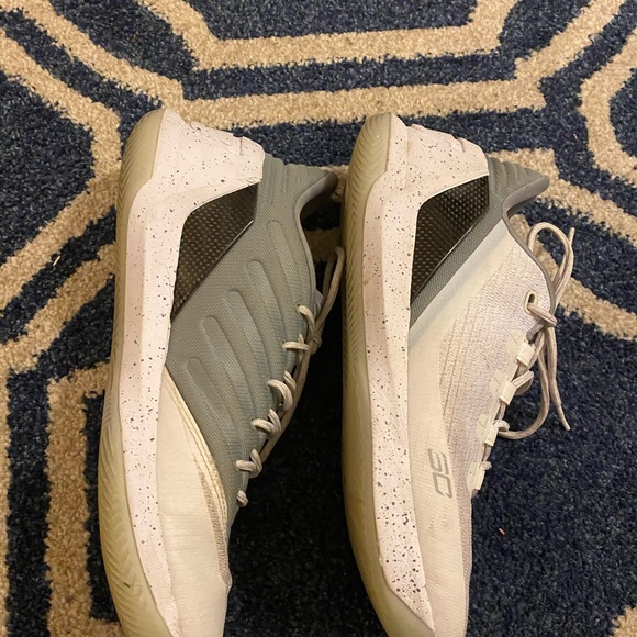 Curry 3 Low - Picture 3 of 4